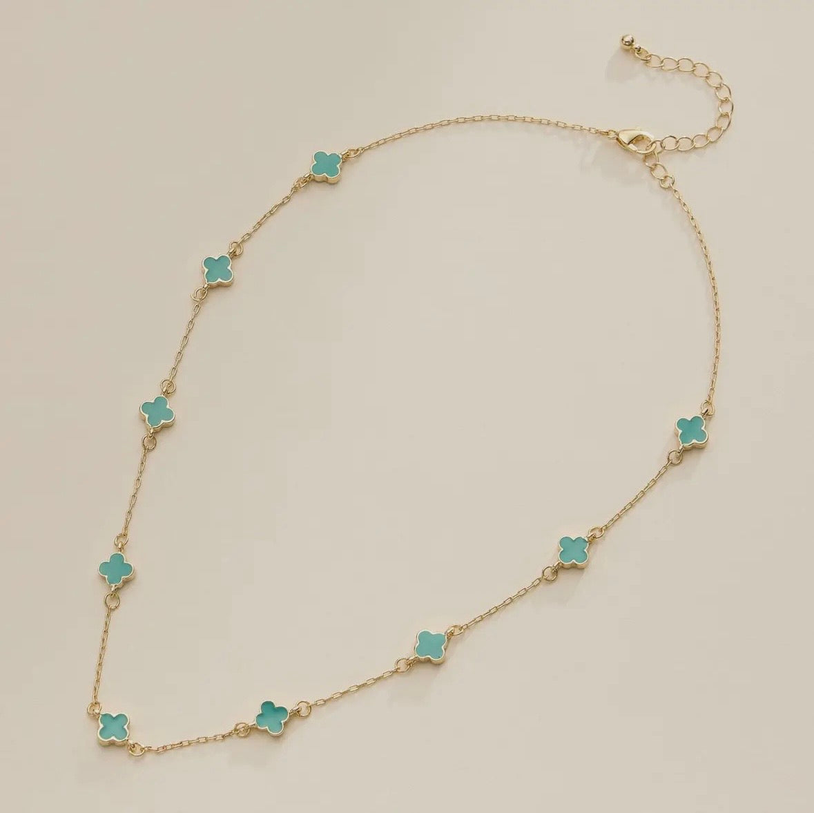 Isla Clover Station Necklace