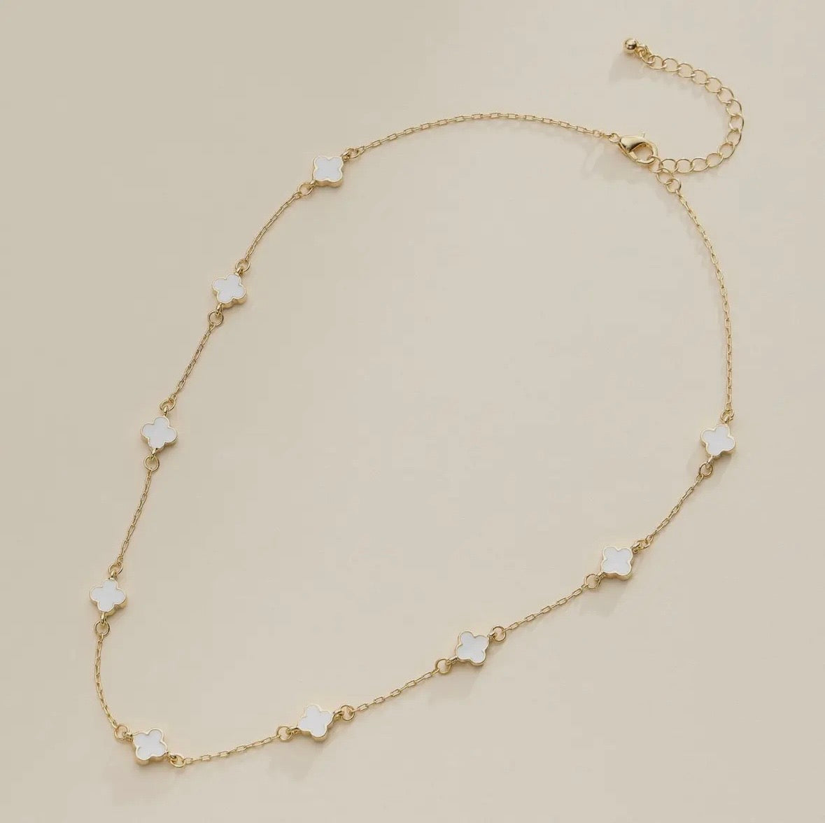 Isla Clover Station Necklace