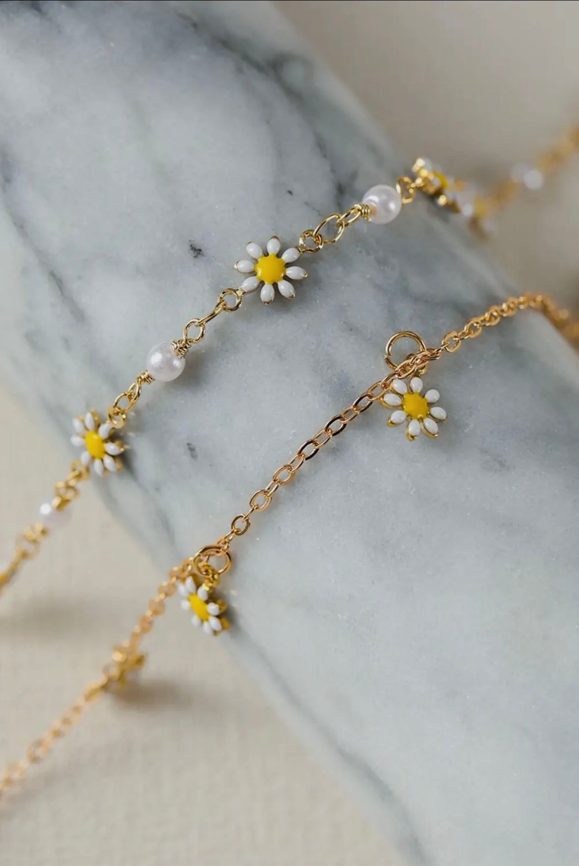 Daisy Pearl Anklet Set